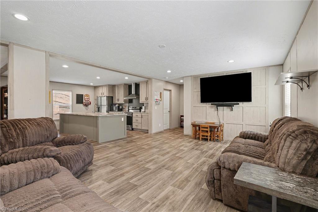 1385 Foxburrow Road Asheboro, NC 27205 - Photo 6 of 28