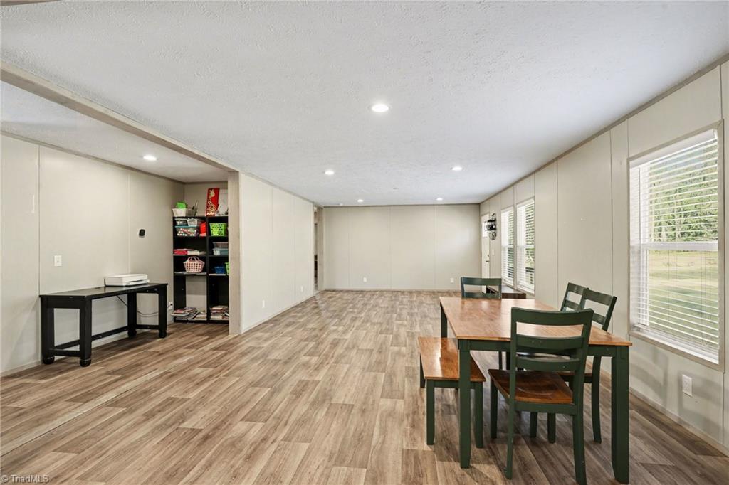 1385 Foxburrow Road Asheboro, NC 27205 - Photo 9 of 28