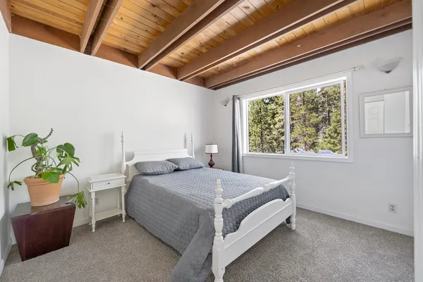 $1,710,500 | 10111 Bunny Hill Road, Soda Springs, CA 95728
