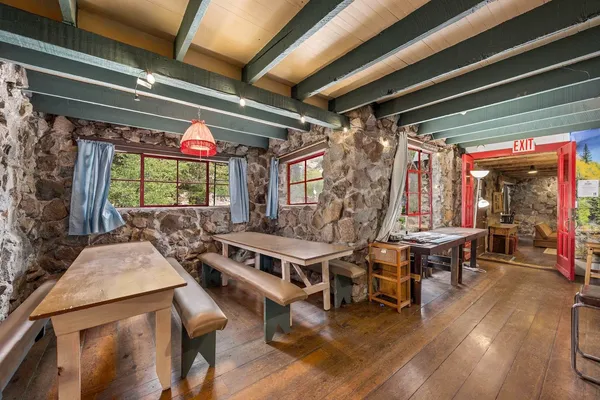 $1,710,500 | 10111 Bunny Hill Road, Soda Springs, CA 95728