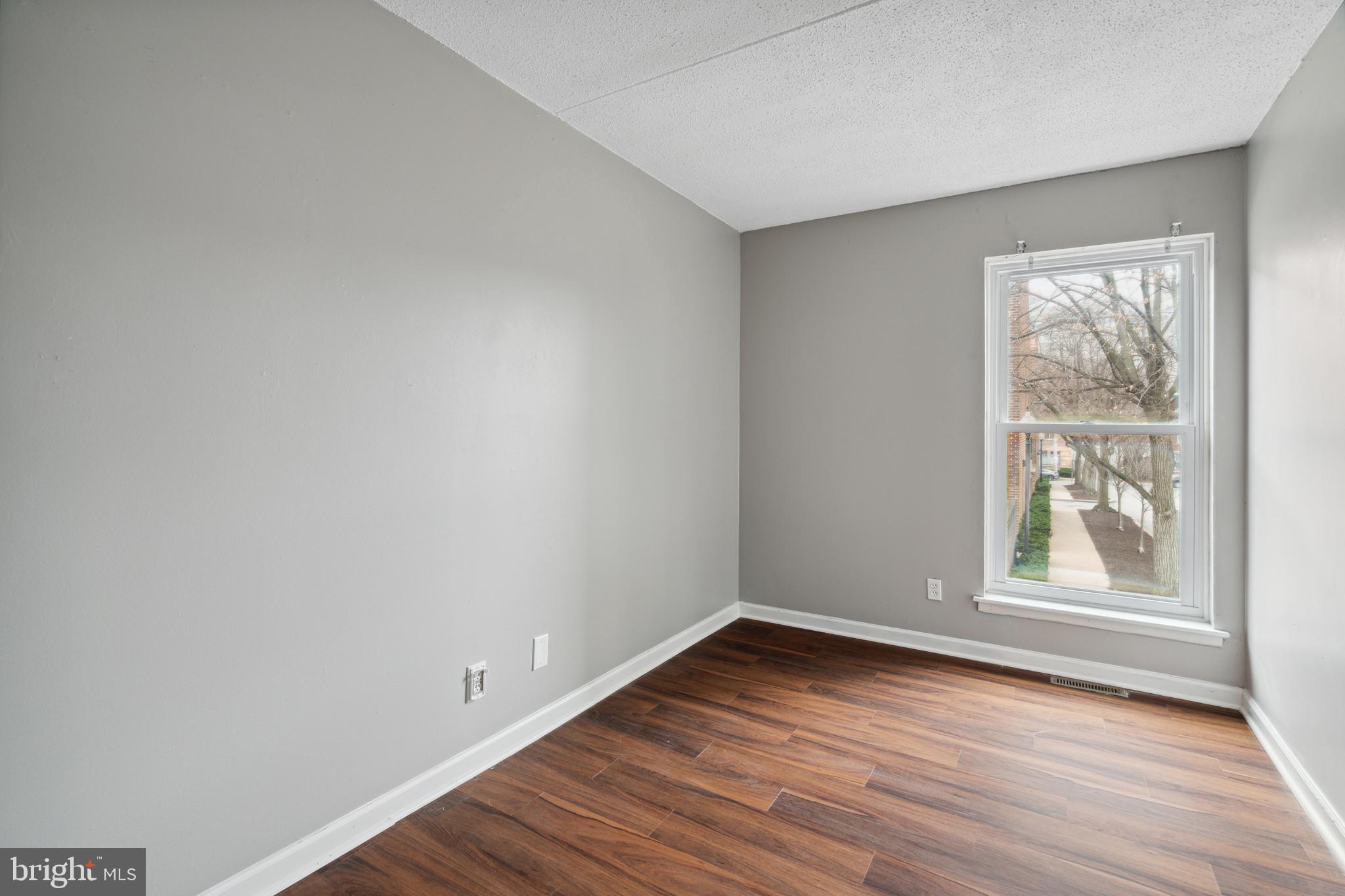 3 Hamilton Circle Philadelphia, PA 19130 - Photo 32 of 41 Your third bedroom, perfect for a home office.