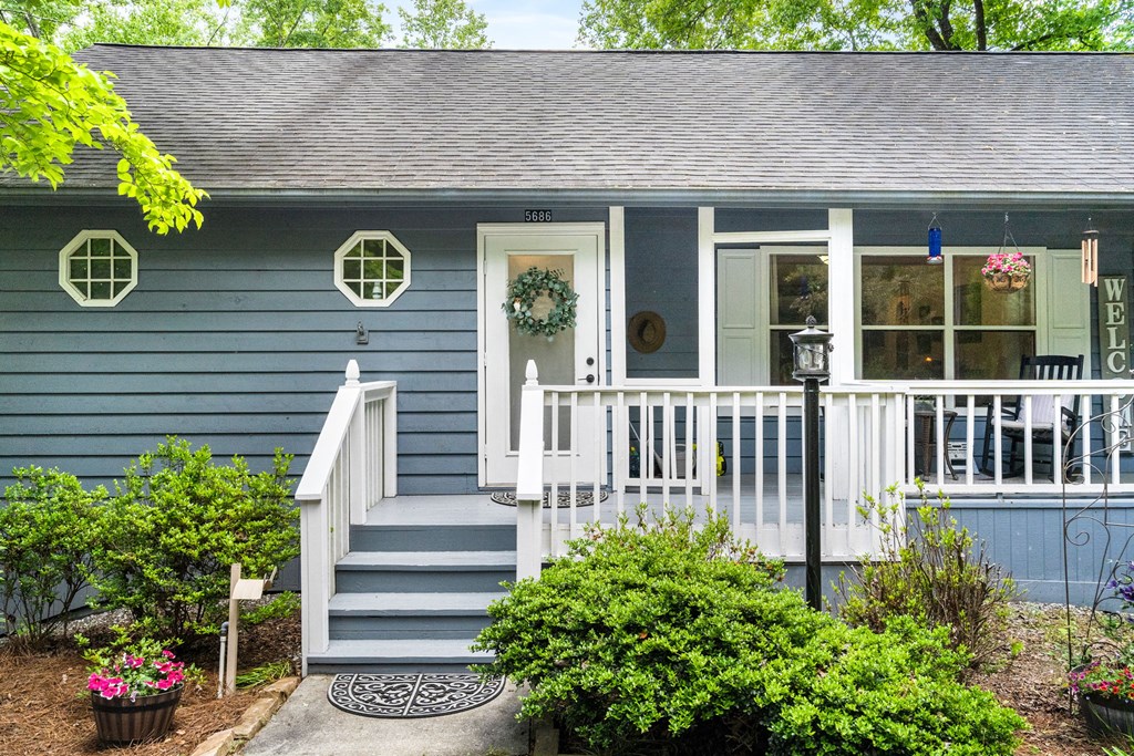 5686 Pine Crest Road Young Harris, GA 30582 - Photo 8 of 70
