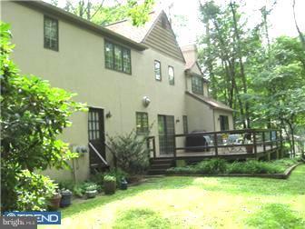 11 Martins Road Newtown Square, PA 19073 - Photo 8 of 8 Exterior Back