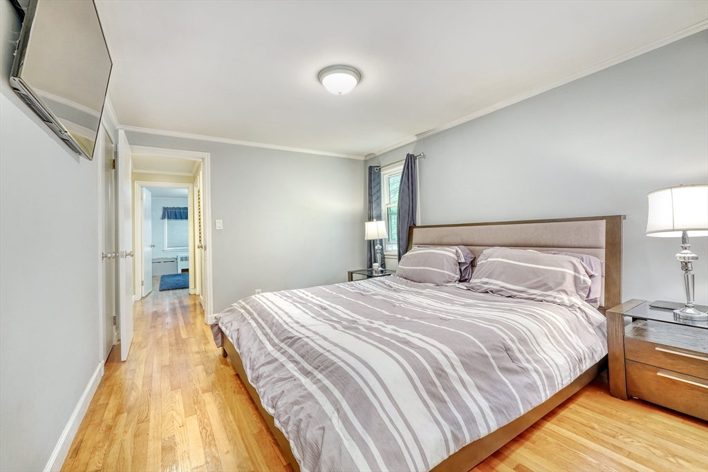 33 Eustis Street Saugus, MA 01906 - Photo 15 of 21