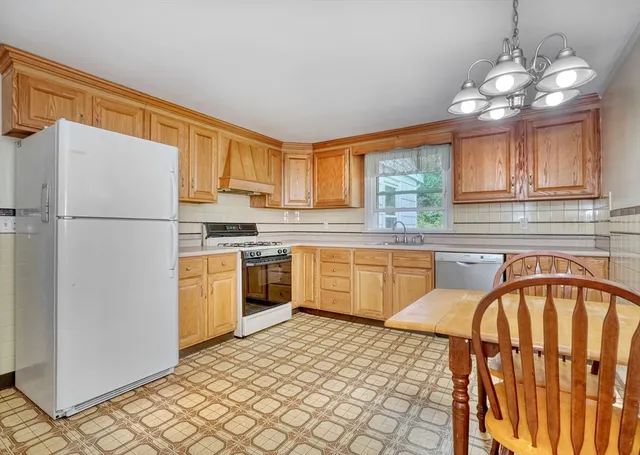 $640,000 | 33 Eustis Street, Saugus, MA 01906