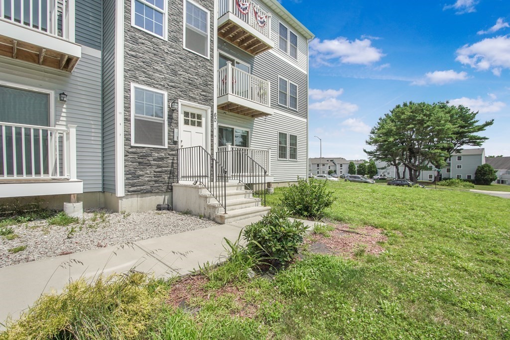 60 Village Green South, Unit 7 Riverside, RI 02915 - Photo 19 of 25 Gallery Image 19