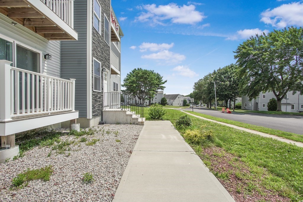 60 Village Green South, Unit 7 Riverside, RI 02915 - Photo 20 of 25 Gallery Image 20