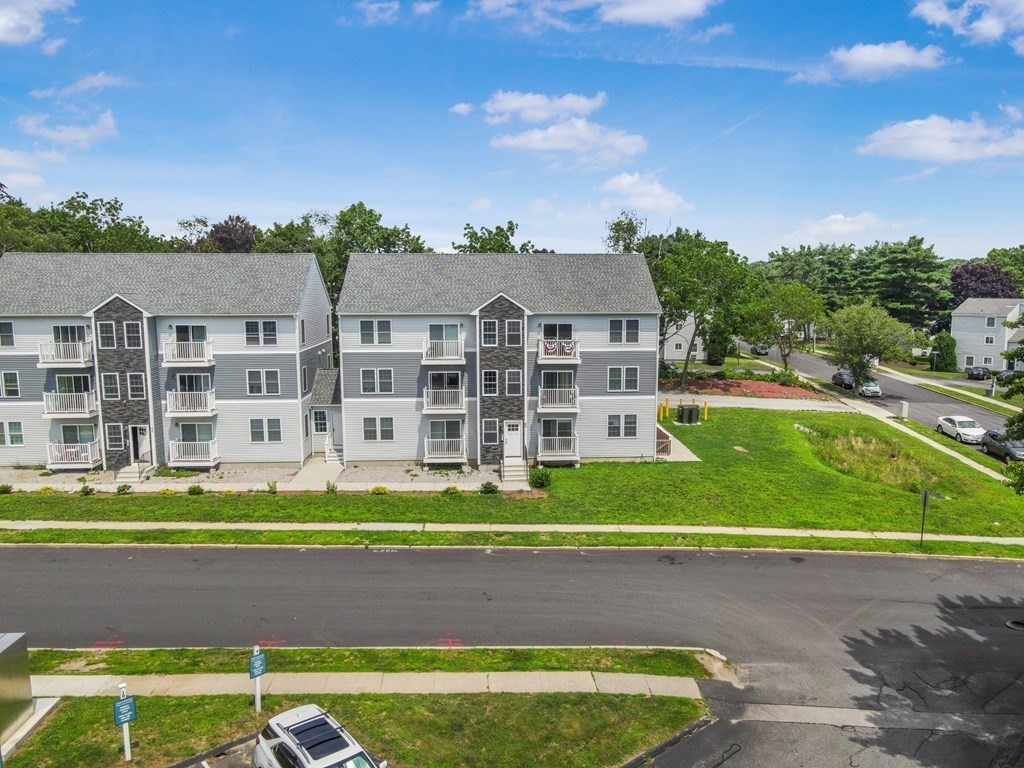 60 Village Green South, Unit 7 Riverside, RI 02915 - Photo 23 of 25 Gallery Image 23
