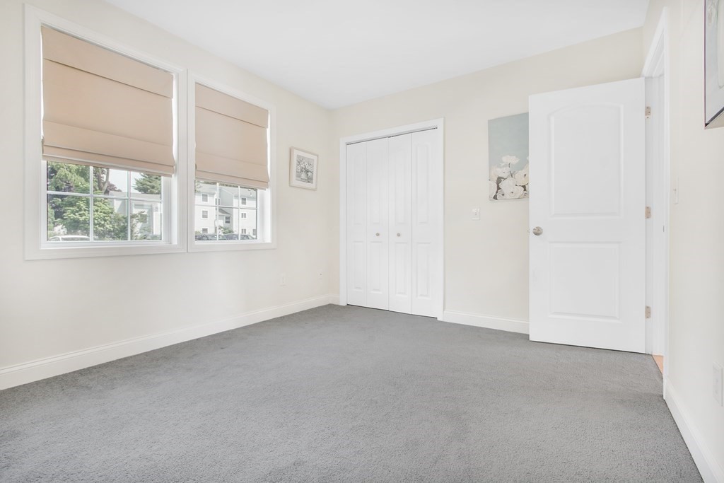 60 Village Green South, Unit 7 Riverside, RI 02915 - Photo 10 of 25 Gallery Image 10