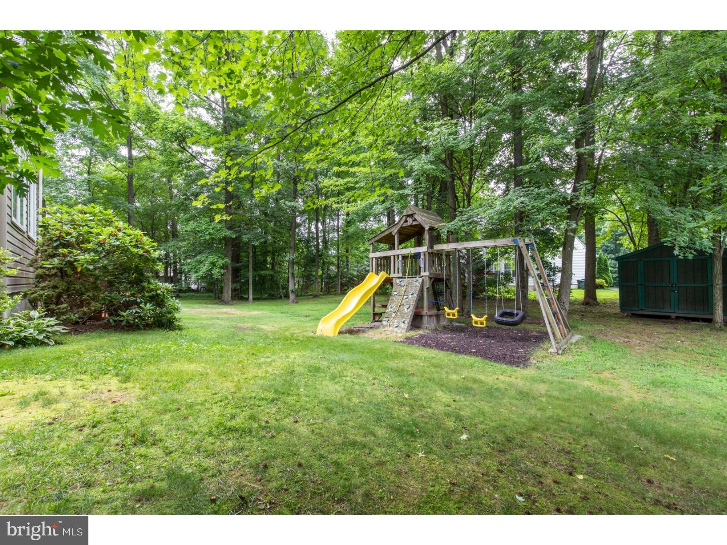 105 Michaels Lane Newark, DE 19713 - Photo 13 of 25 Back Yard