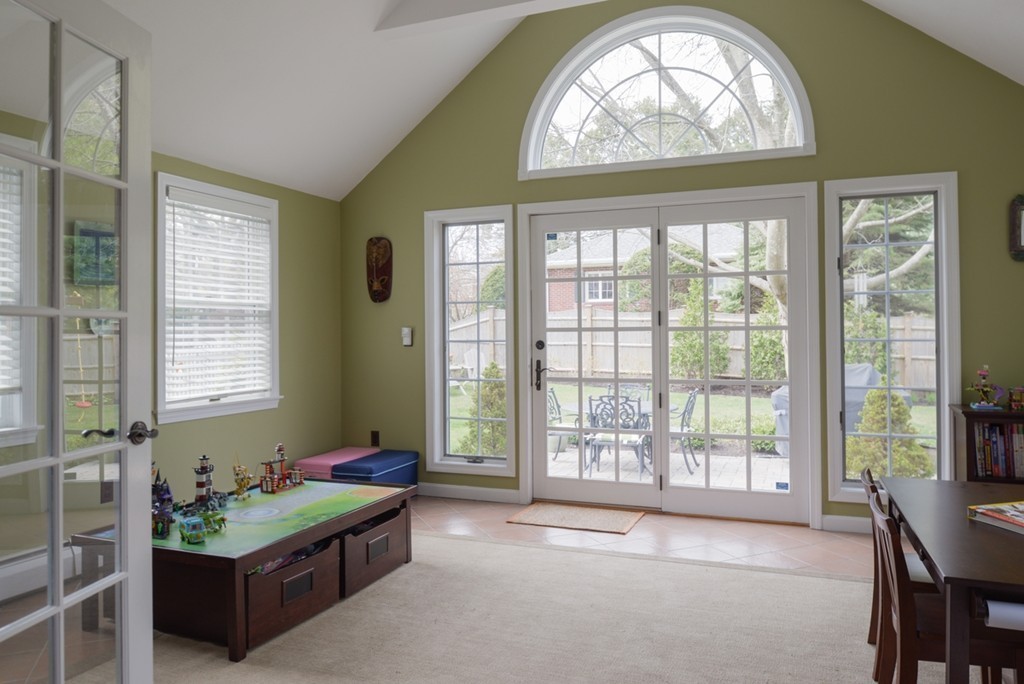 30 Stanwood Road Swampscott, MA 01907 - Photo 8 of 30 Gallery Image 8