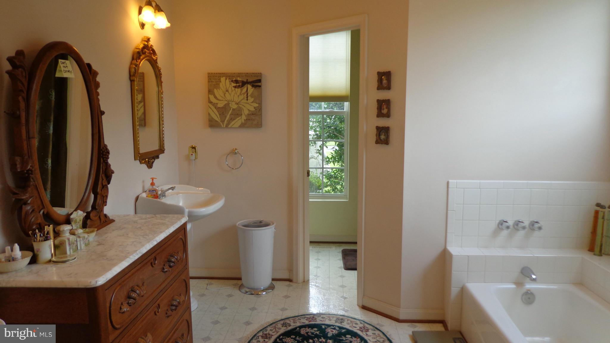 23379 Somerville Road Mitchells, VA 22729 - Photo 20 of 30 Bath (Master)