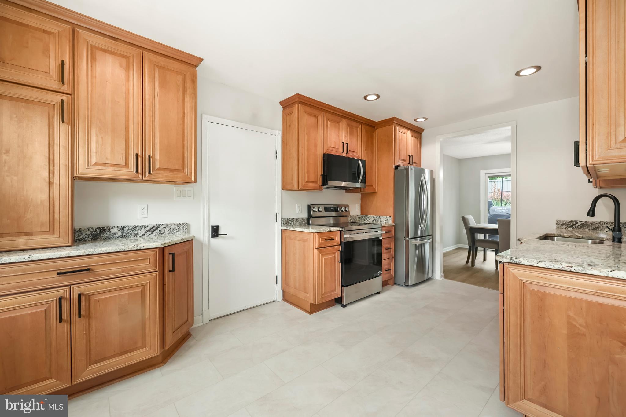 8311 Timber Brook Lane Springfield, VA 22153 - Photo 6 of 46 Kitchen