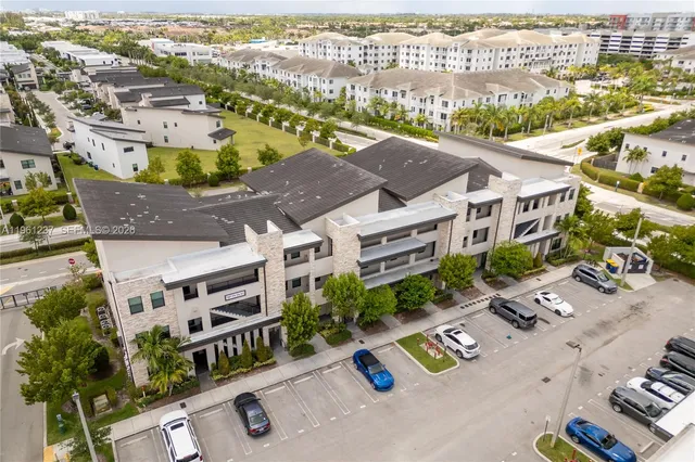 $430,000 | 7831 Northwest 104th Avenue, Unit 32, Doral, FL 33178