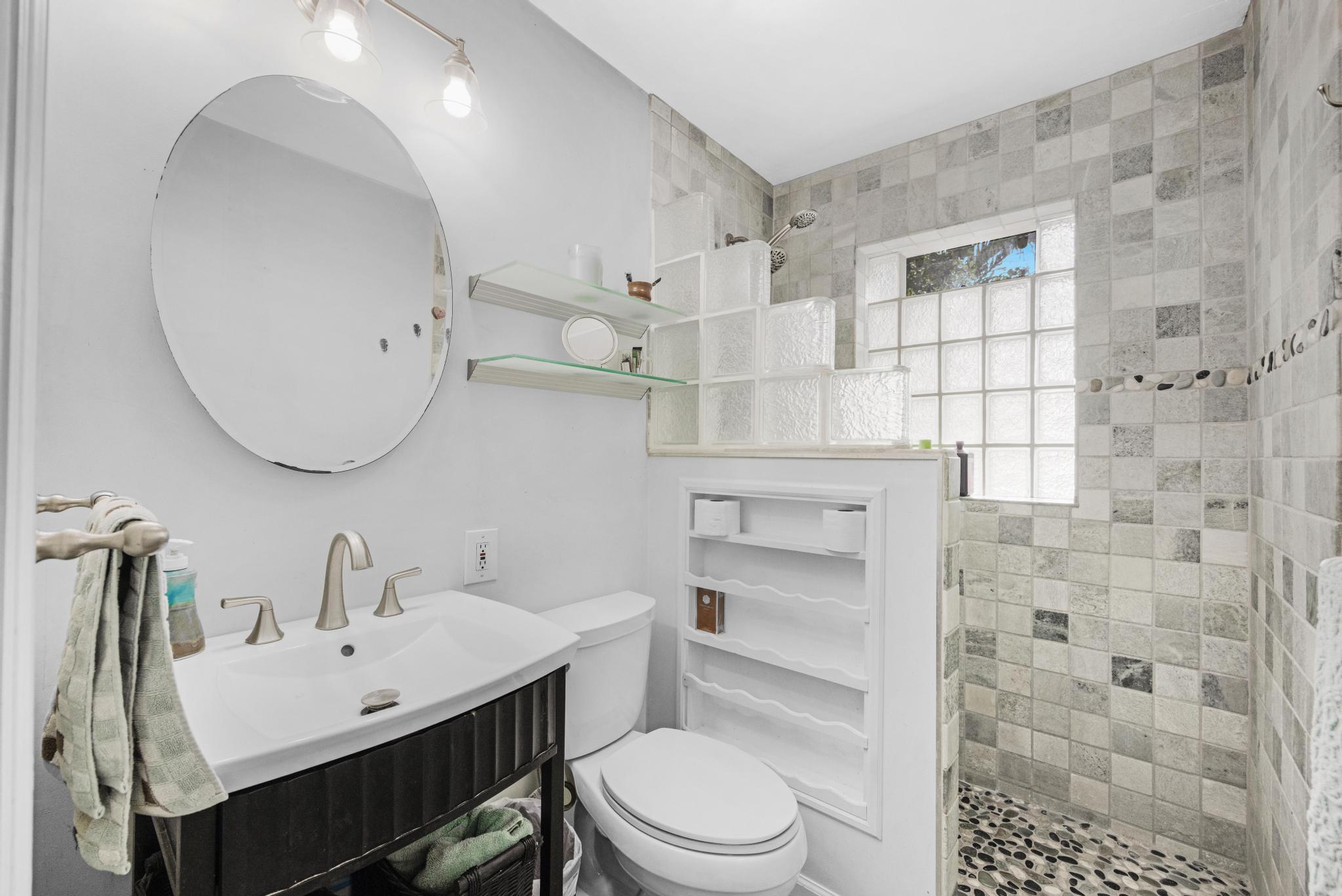 1925 Fogarty Avenue Key West, FL 33040 - Photo 27 of 60 Full Bath