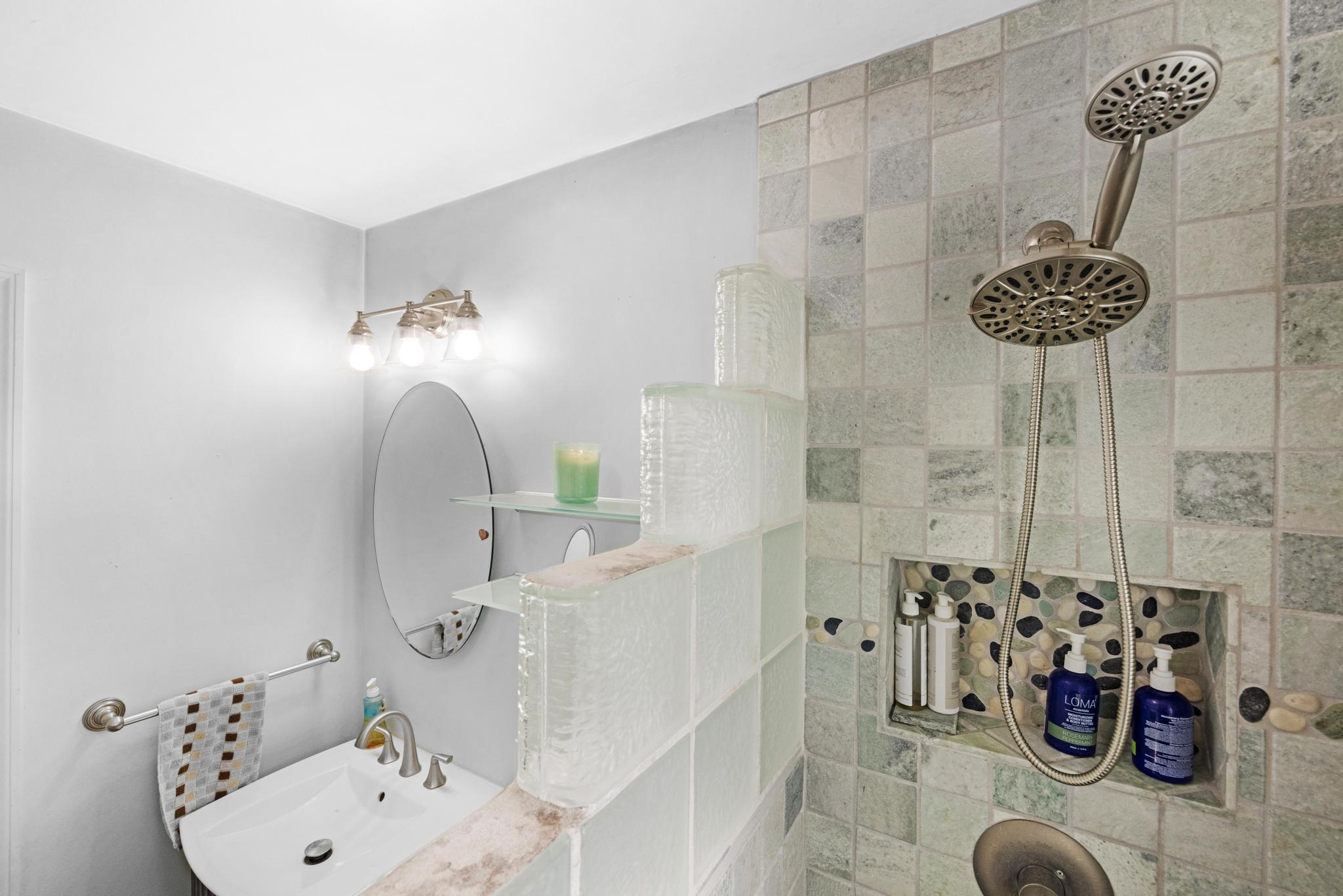 1925 Fogarty Avenue Key West, FL 33040 - Photo 28 of 60 Full Bath