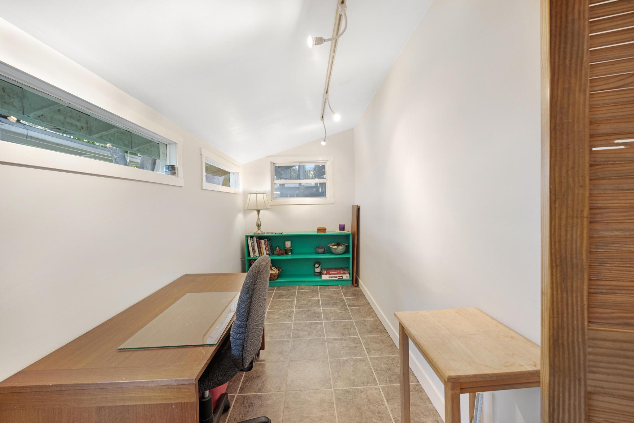 1925 Fogarty Avenue Key West, FL 33040 - Photo 29 of 60 Office/Guest Room