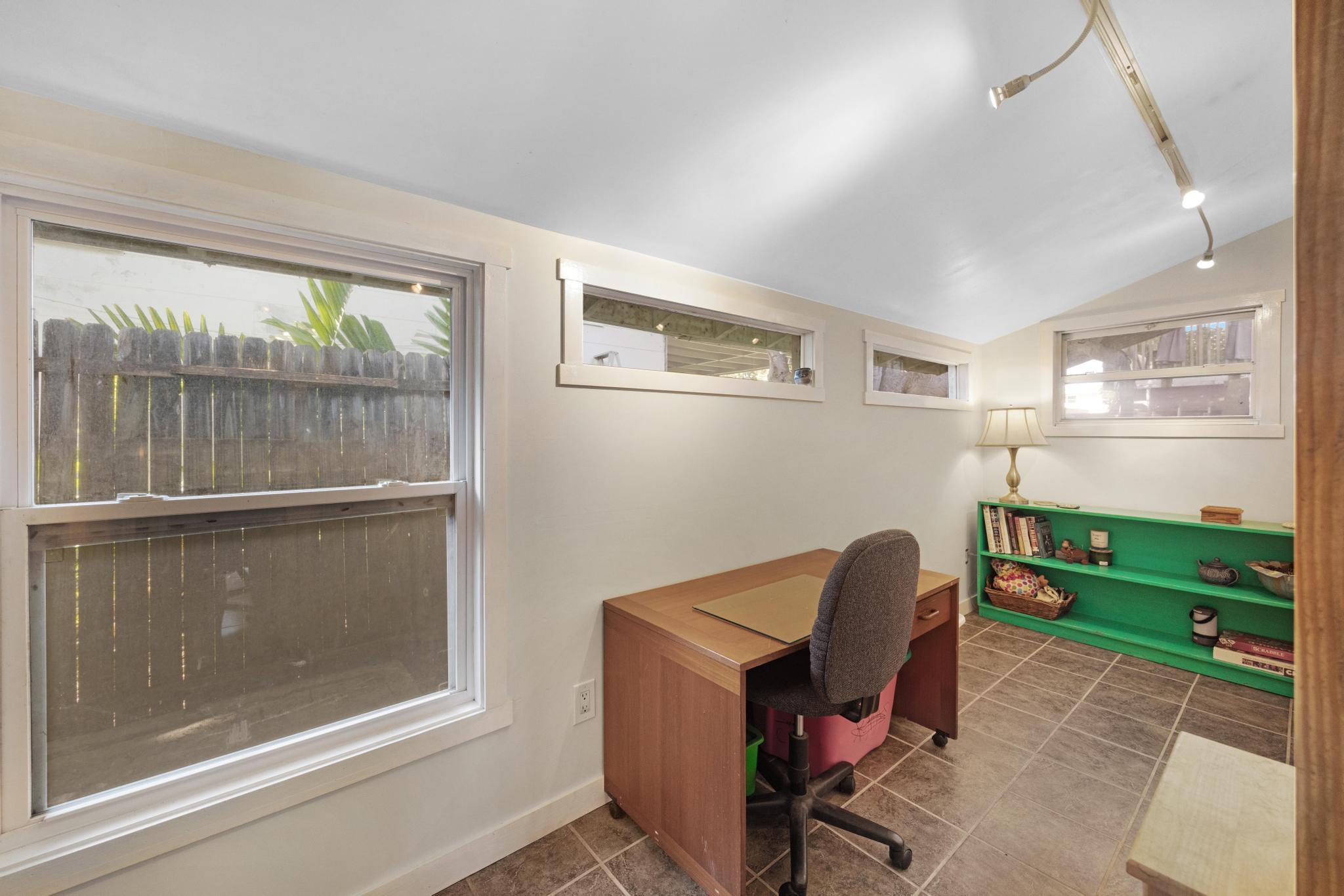 1925 Fogarty Avenue Key West, FL 33040 - Photo 30 of 60 Office/Guest Room