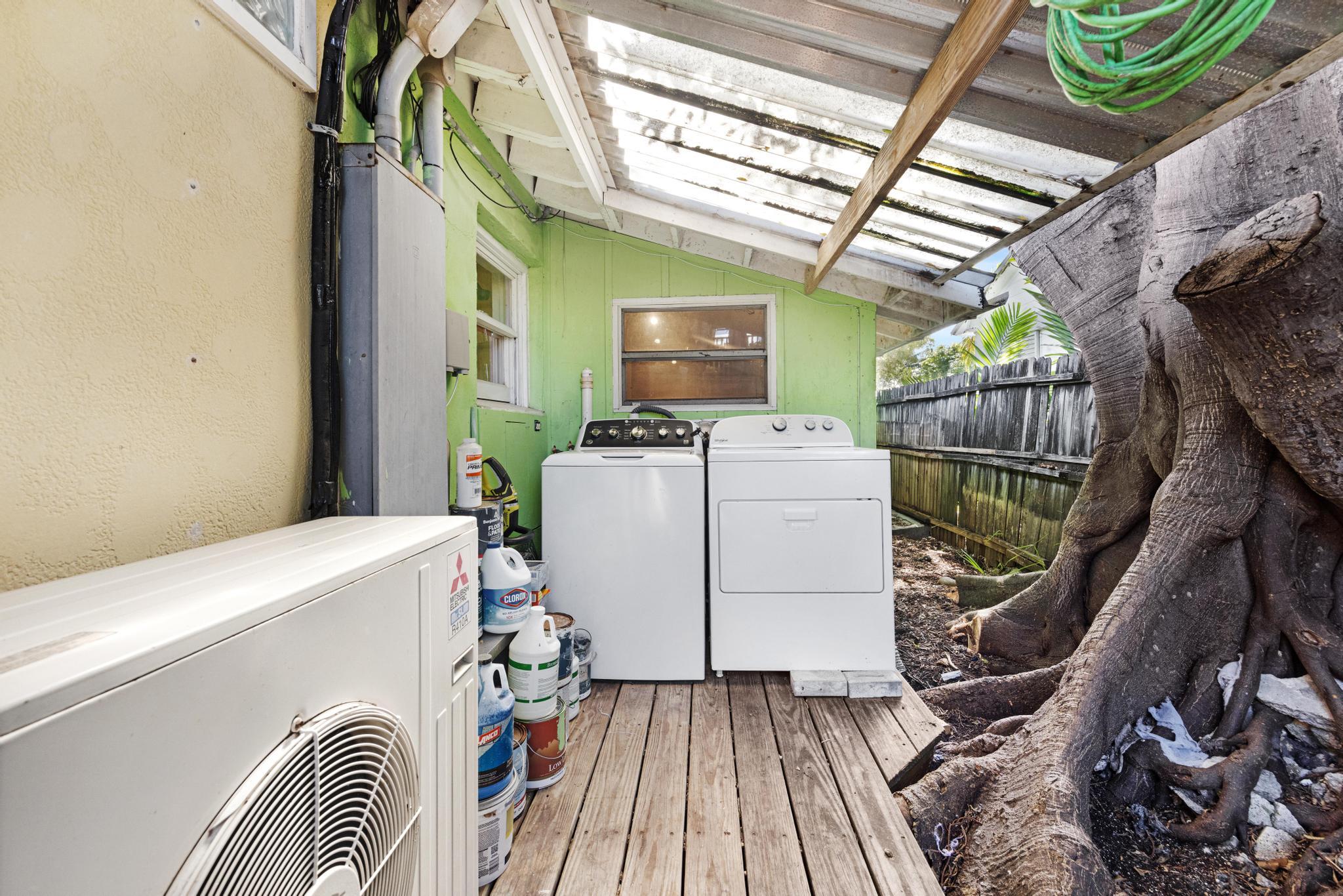 1925 Fogarty Avenue Key West, FL 33040 - Photo 32 of 60 Laundry/Storage Area