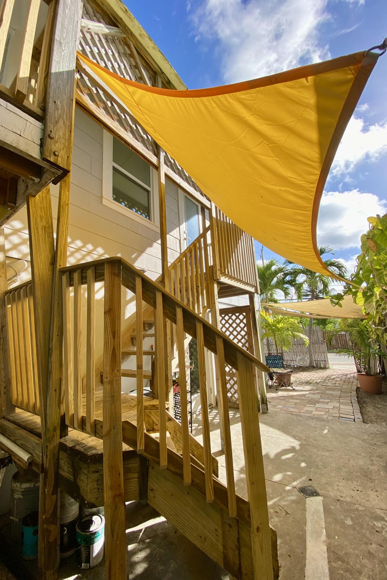 1925 Fogarty Avenue Key West, FL 33040 - Photo 40 of 60 Guest House Entrace