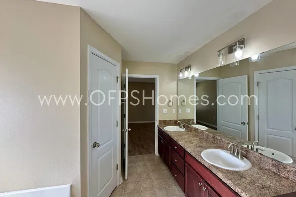 $2,500 | 2837 Shoni Drive, Navarre, FL 32566