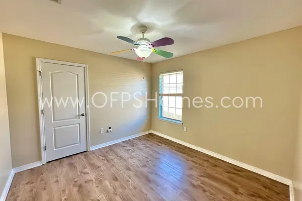 $2,500 | 2837 Shoni Drive, Navarre, FL 32566