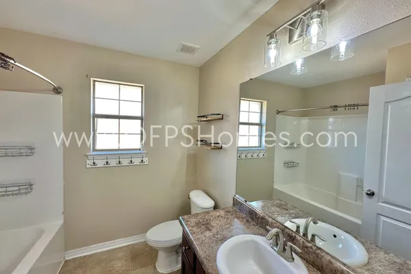 $2,500 | 2837 Shoni Drive, Navarre, FL 32566