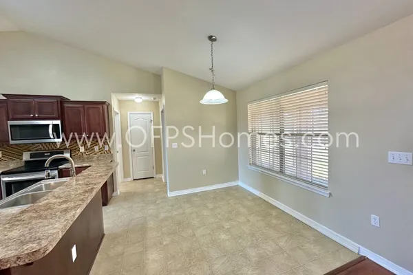 $2,500 | 2837 Shoni Drive, Navarre, FL 32566