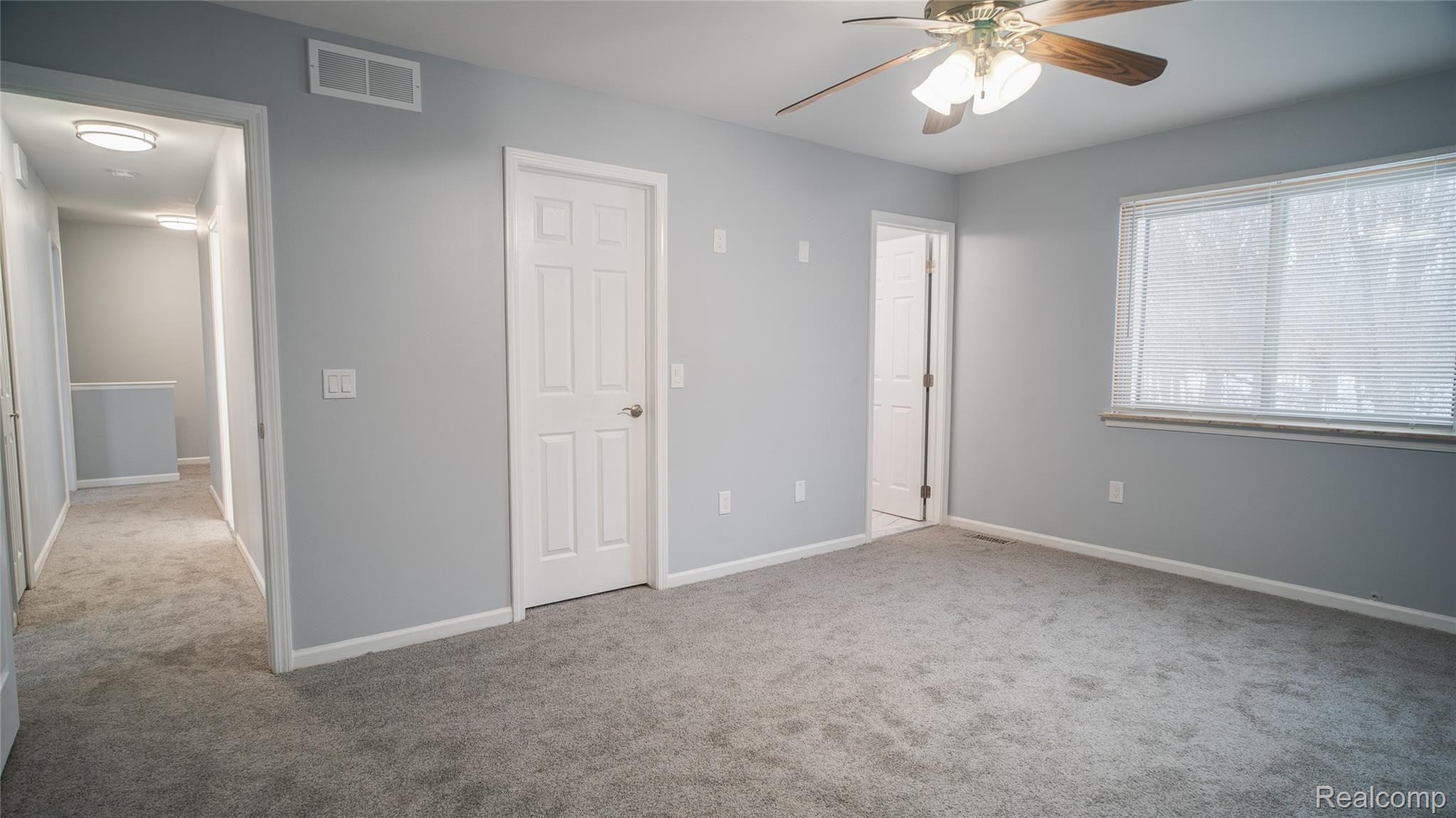 45930 Cider Mill Road Novi, MI 48374 - Photo 33 of 41 DSC09697.jpg