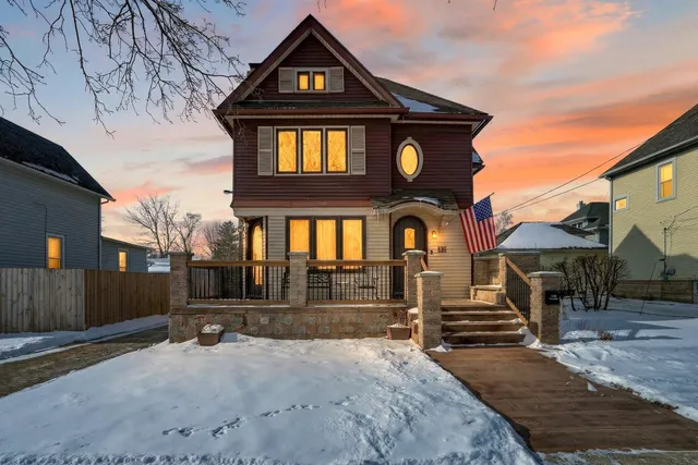 $235,000 | 709 Whitney Boulevard, Belvidere, IL 61008