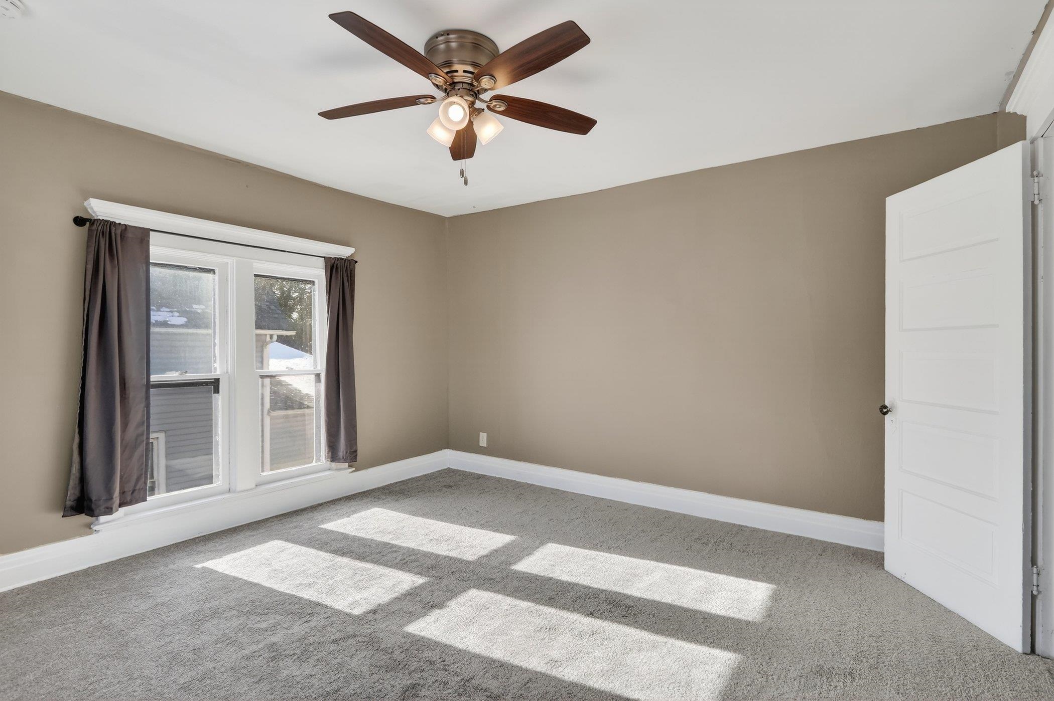 709 Whitney Boulevard Belvidere, IL 61008 - Photo 3 of 46