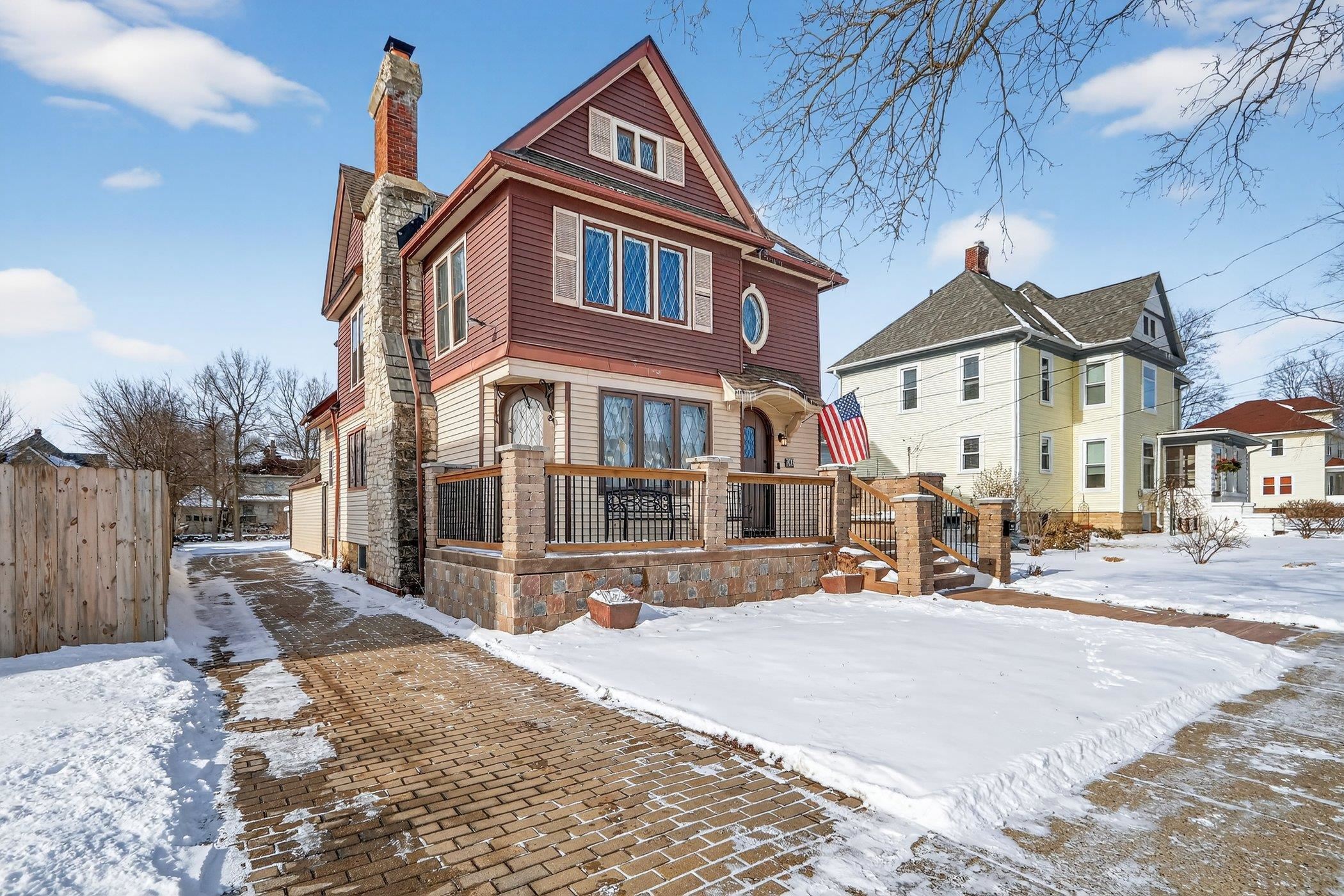 709 Whitney Boulevard Belvidere, IL 61008 - Photo 9 of 46