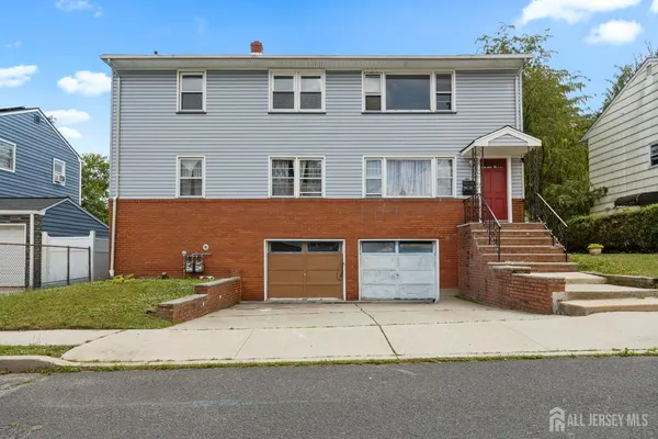 $2,600 | 1755 Winfield Street, Unit 2, Rahway, NJ 07065