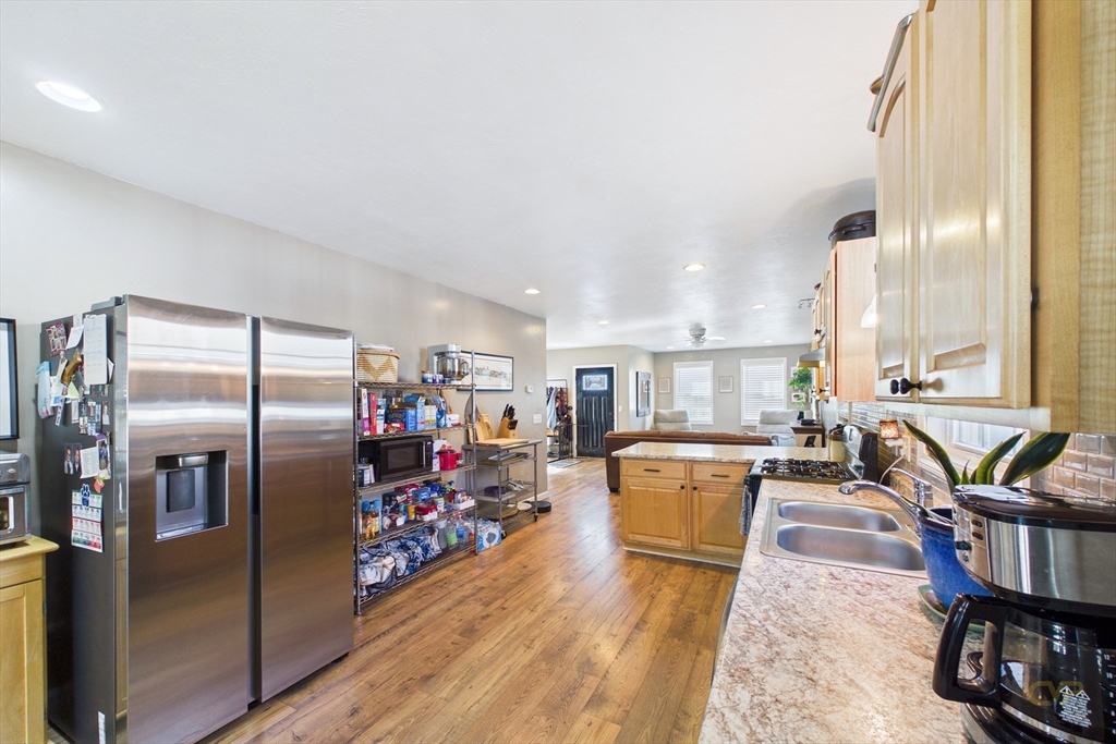 26 Briercliffe Road Fairhaven, MA 02719 - Photo 6 of 20