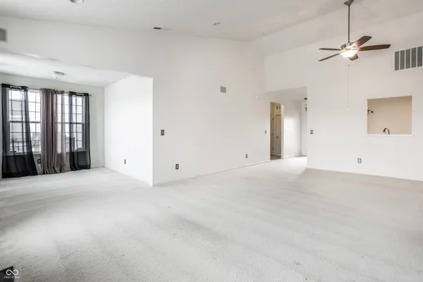 $2,195 | 3394 Roundlake Lane, Whitestown, IN 46075