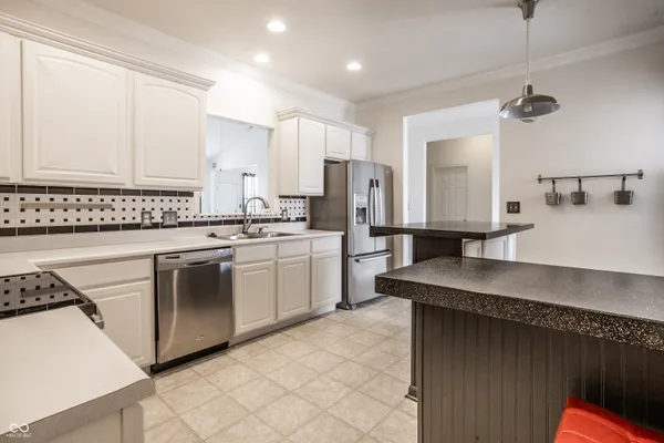 $2,195 | 3394 Roundlake Lane, Whitestown, IN 46075