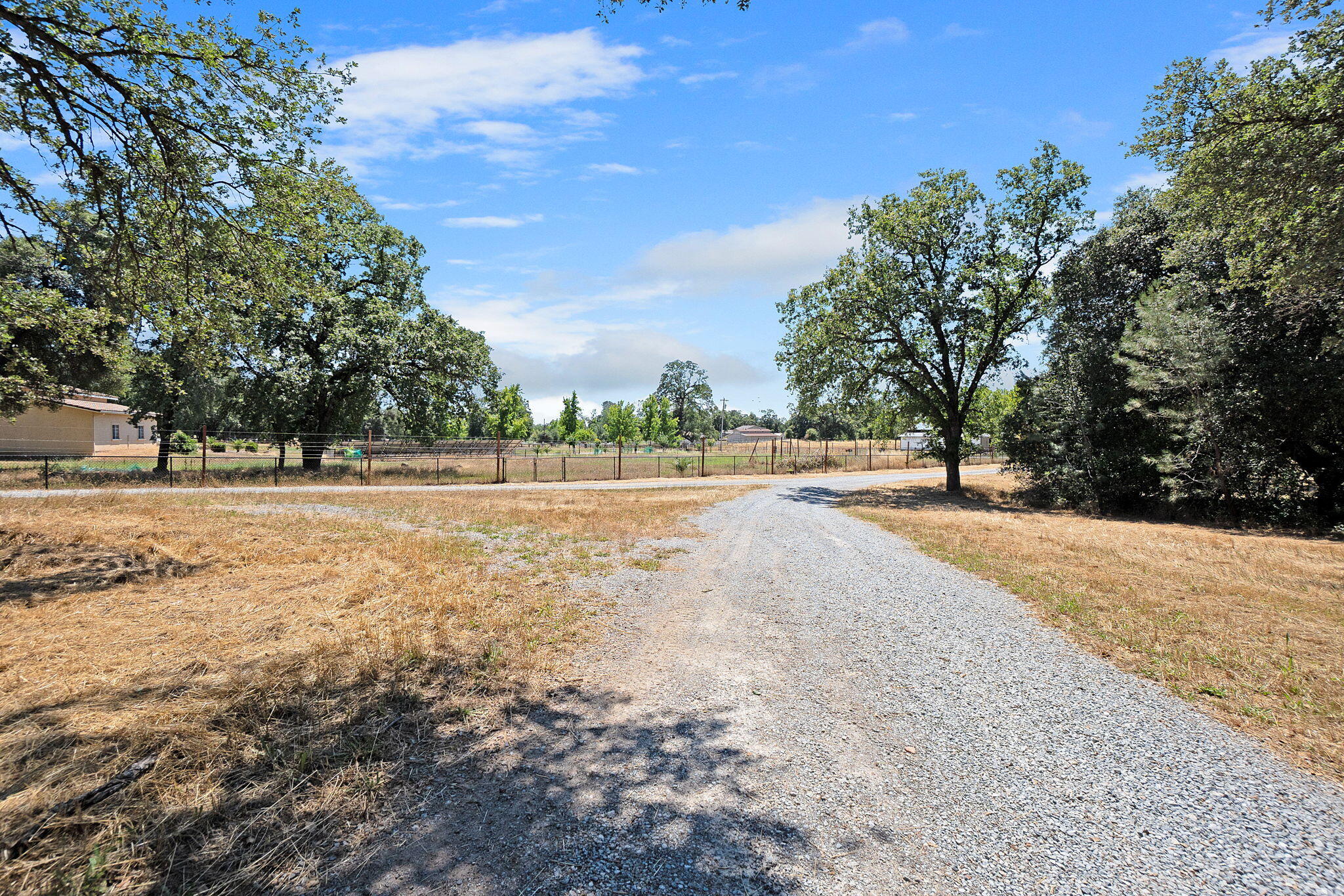 10753 French Creek Road Palo Cedro, CA 96073 - Photo 49 of 60 Driveway