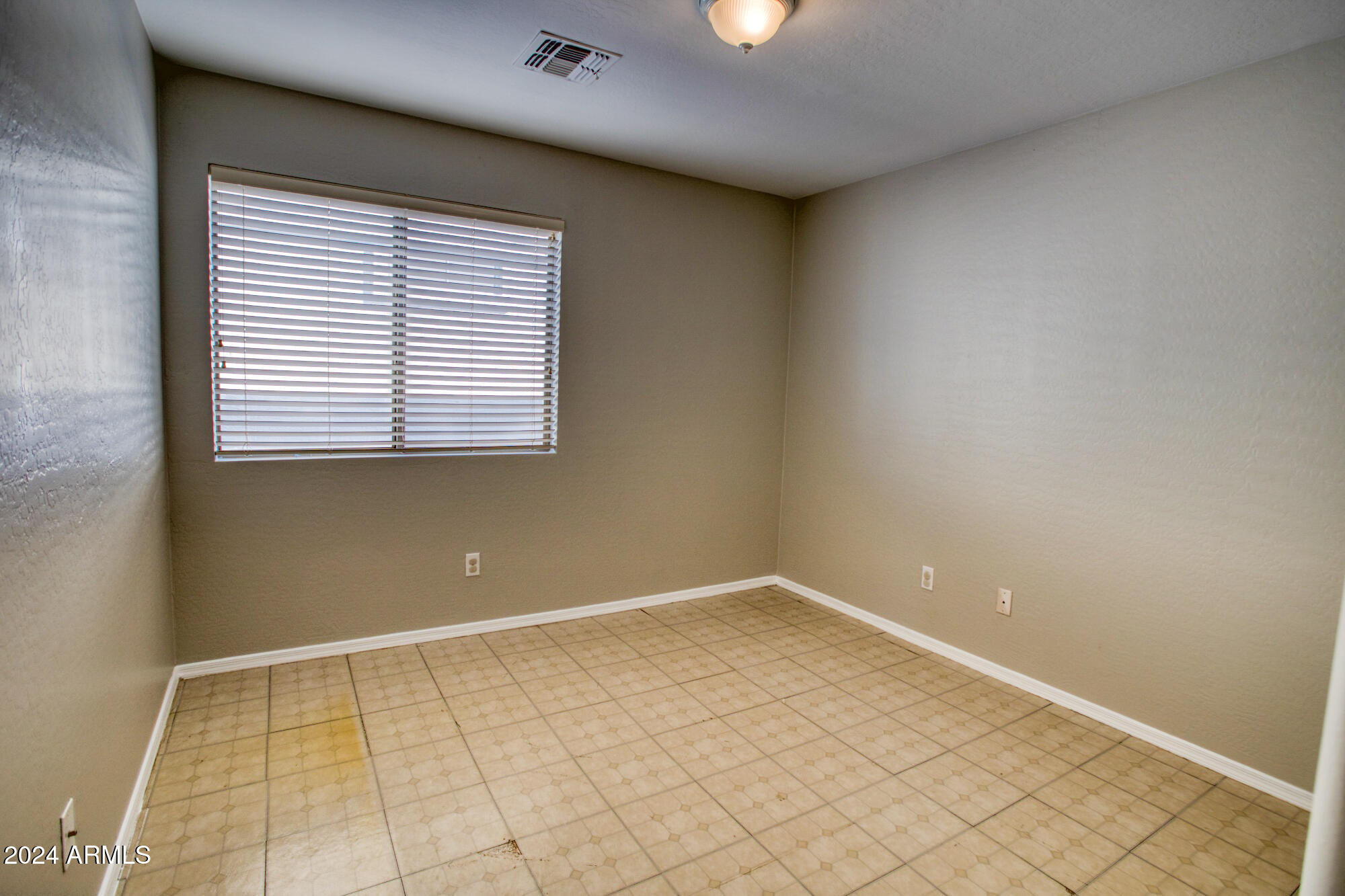 13015 West Lawrence Road Glendale, AZ 85307 - Photo 26 of 32 paxmanphotography-1449