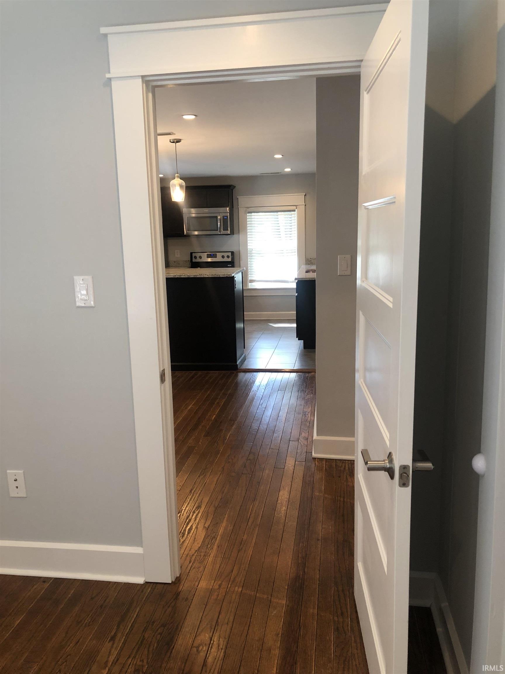 729 East Hunter Avenue, Unit 4 Bloomington, IN 47401 - Photo 11 of 15