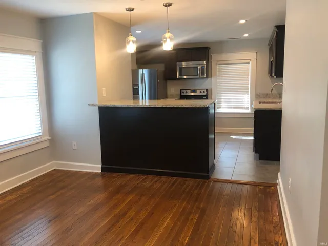 $2,200 | 729 East Hunter Avenue, Unit 4, Bloomington, IN 47401