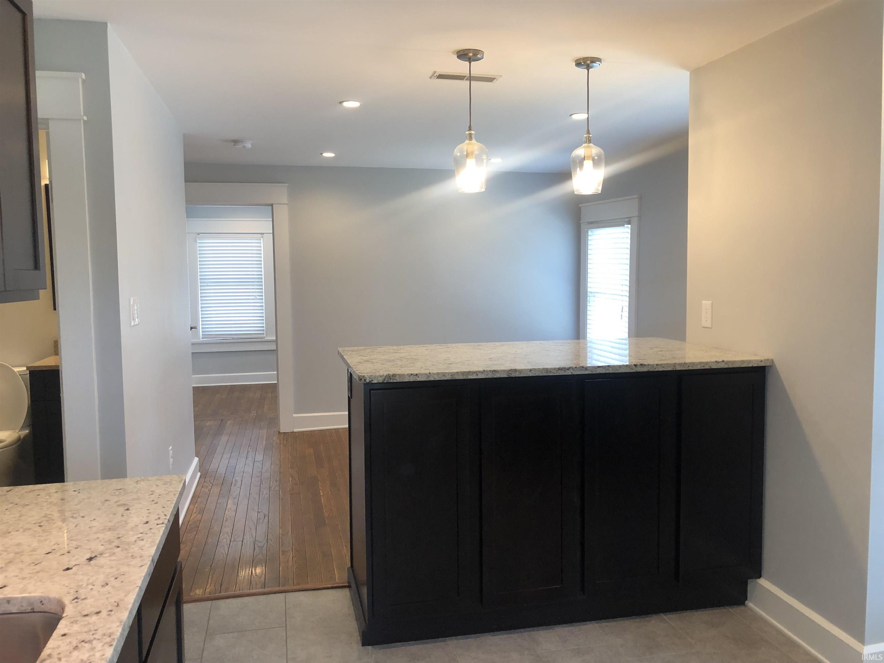 729 East Hunter Avenue, Unit 4 Bloomington, IN 47401 - Photo 6 of 15