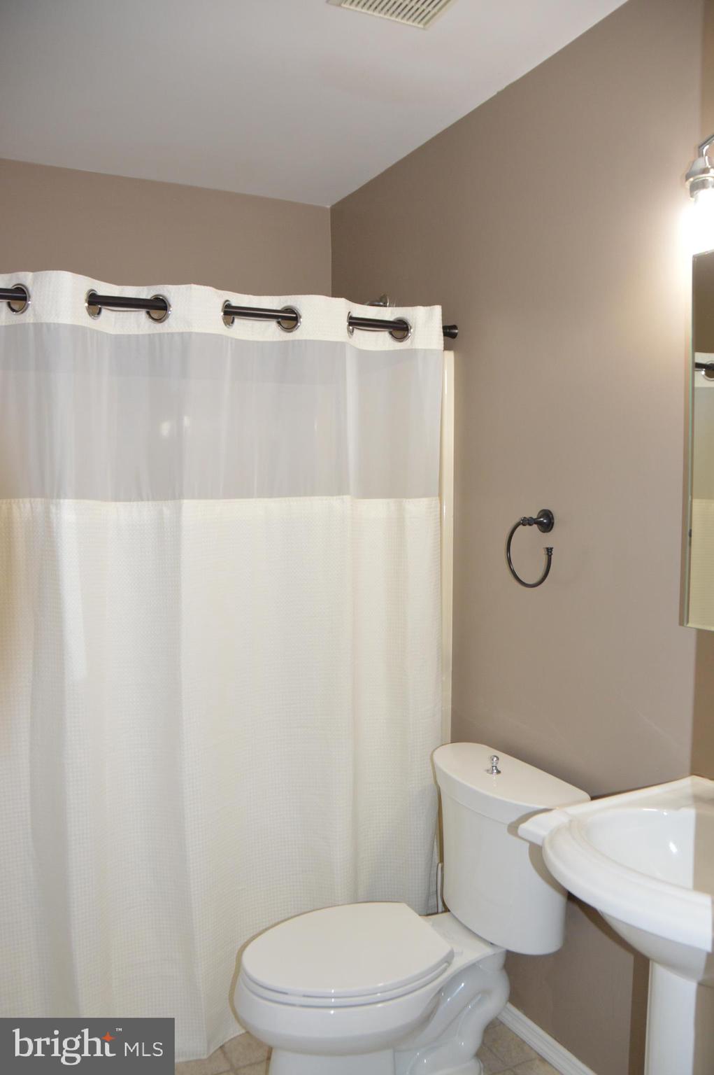 942 Firestone Road Westminster, MD 21158 - Photo 15 of 20 Bathroom #2