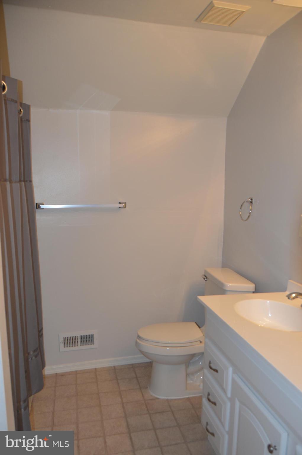 942 Firestone Road Westminster, MD 21158 - Photo 18 of 20 Bathroom #3