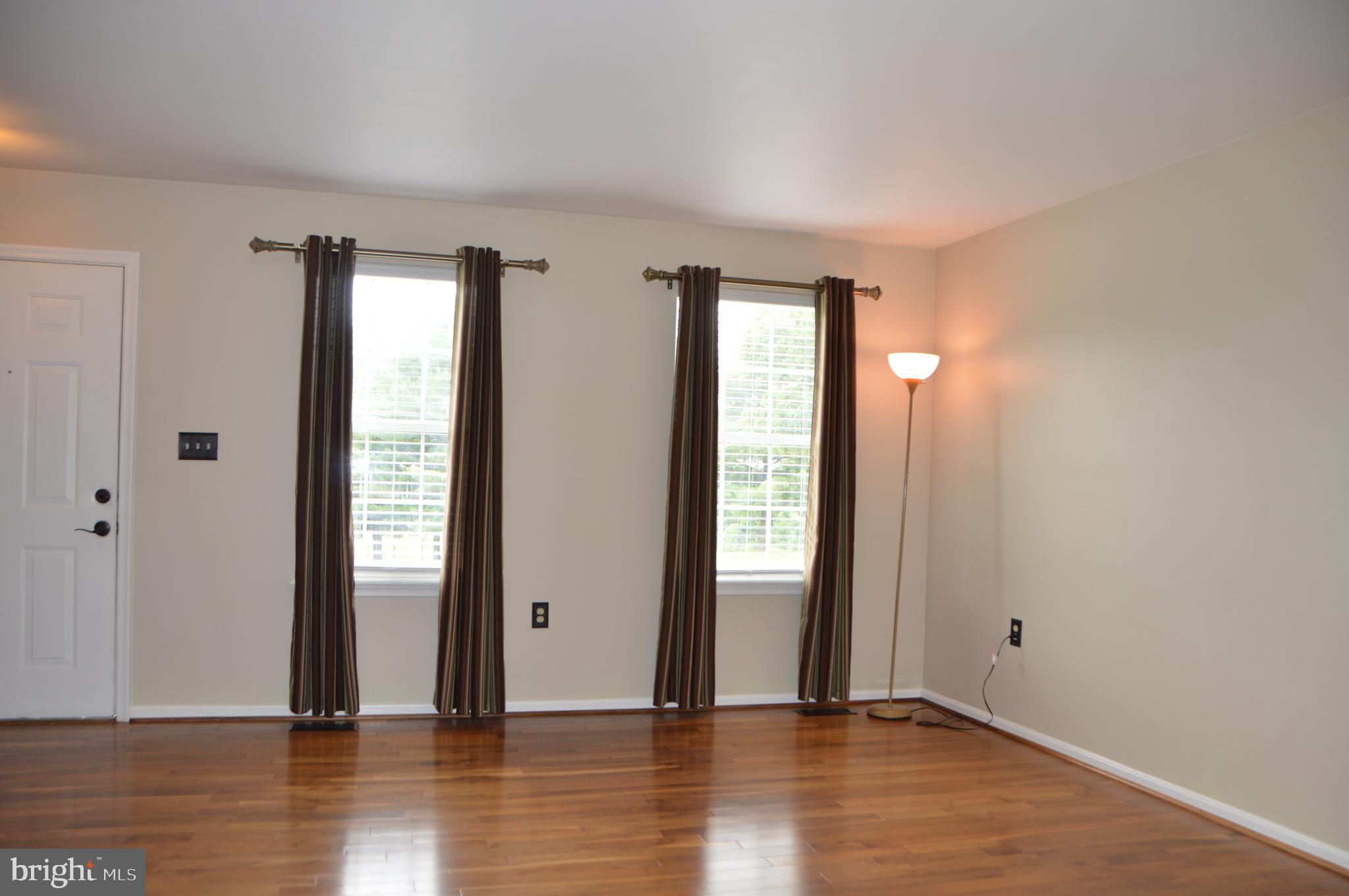 942 Firestone Road Westminster, MD 21158 - Photo 7 of 20 Living room