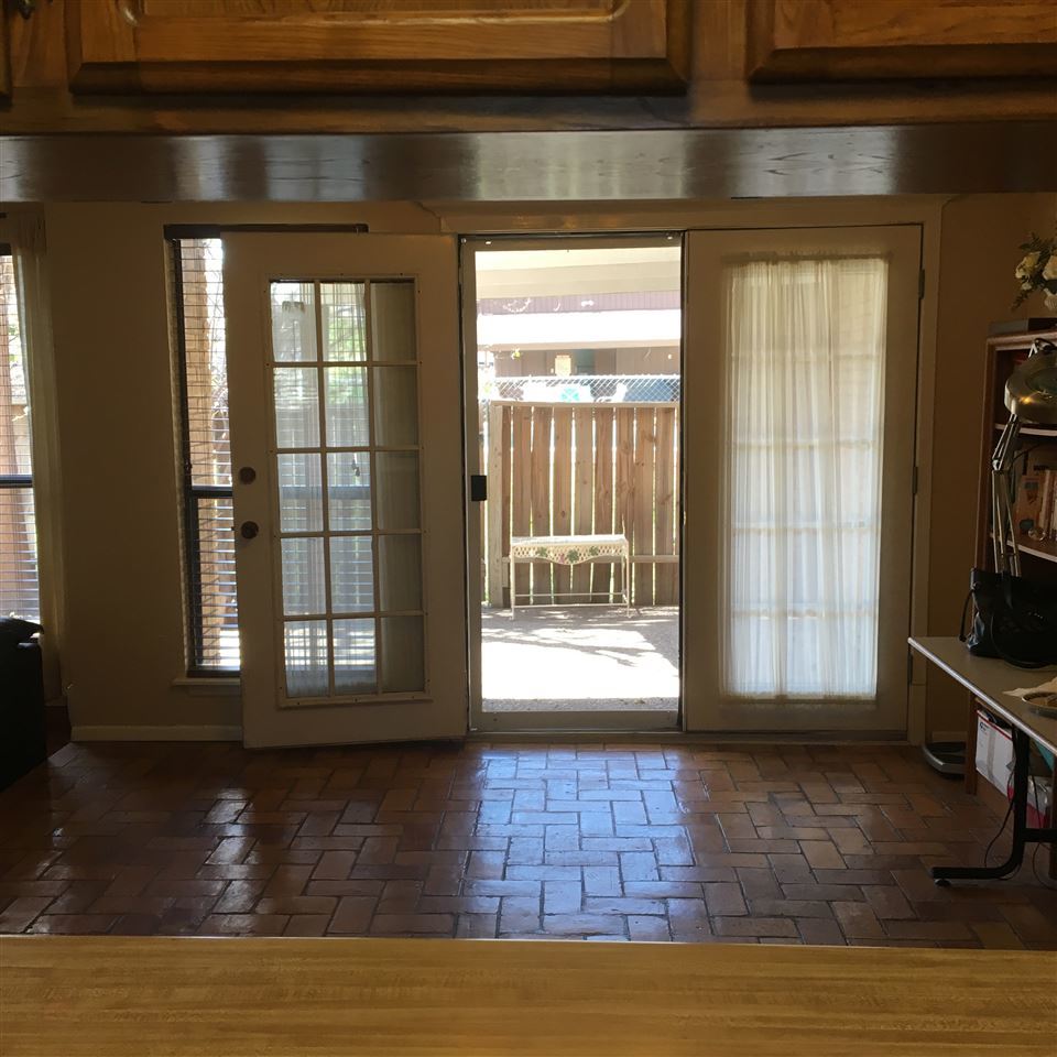 108 Weatherwood Road, Unit 108 Laredo, TX 78041 - Photo 8 of 11 Gallery Image 8