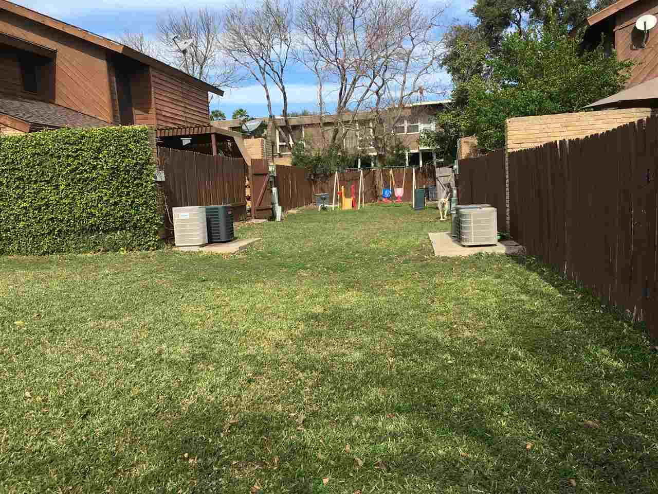 108 Weatherwood Road, Unit 108 Laredo, TX 78041 - Photo 9 of 11 Gallery Image 9