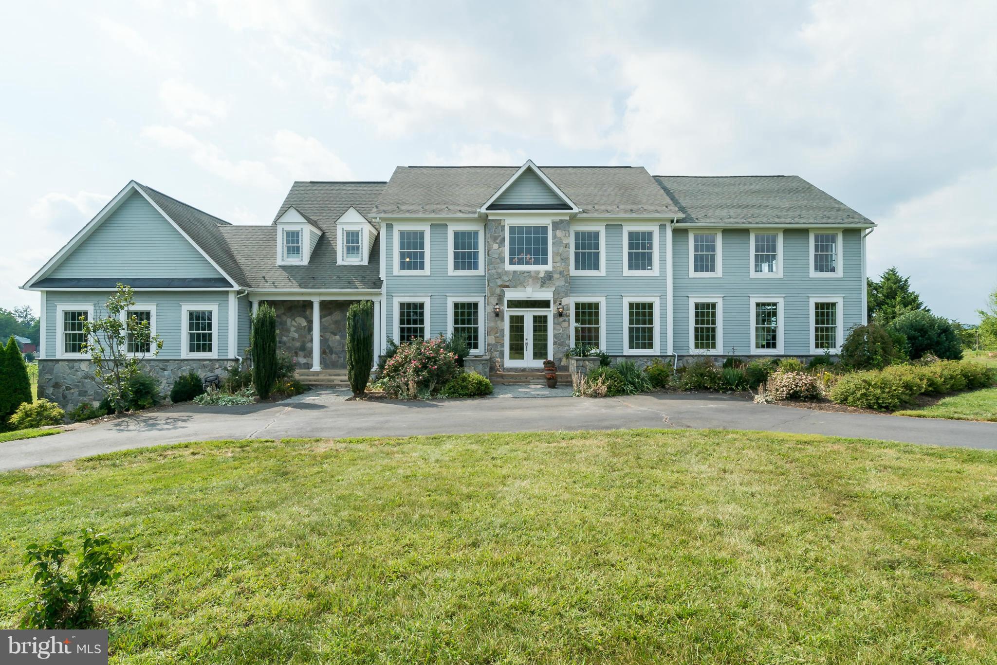 15657 Limestone School Road Leesburg, VA 20176 - Photo 1 of 30 Welcome home!