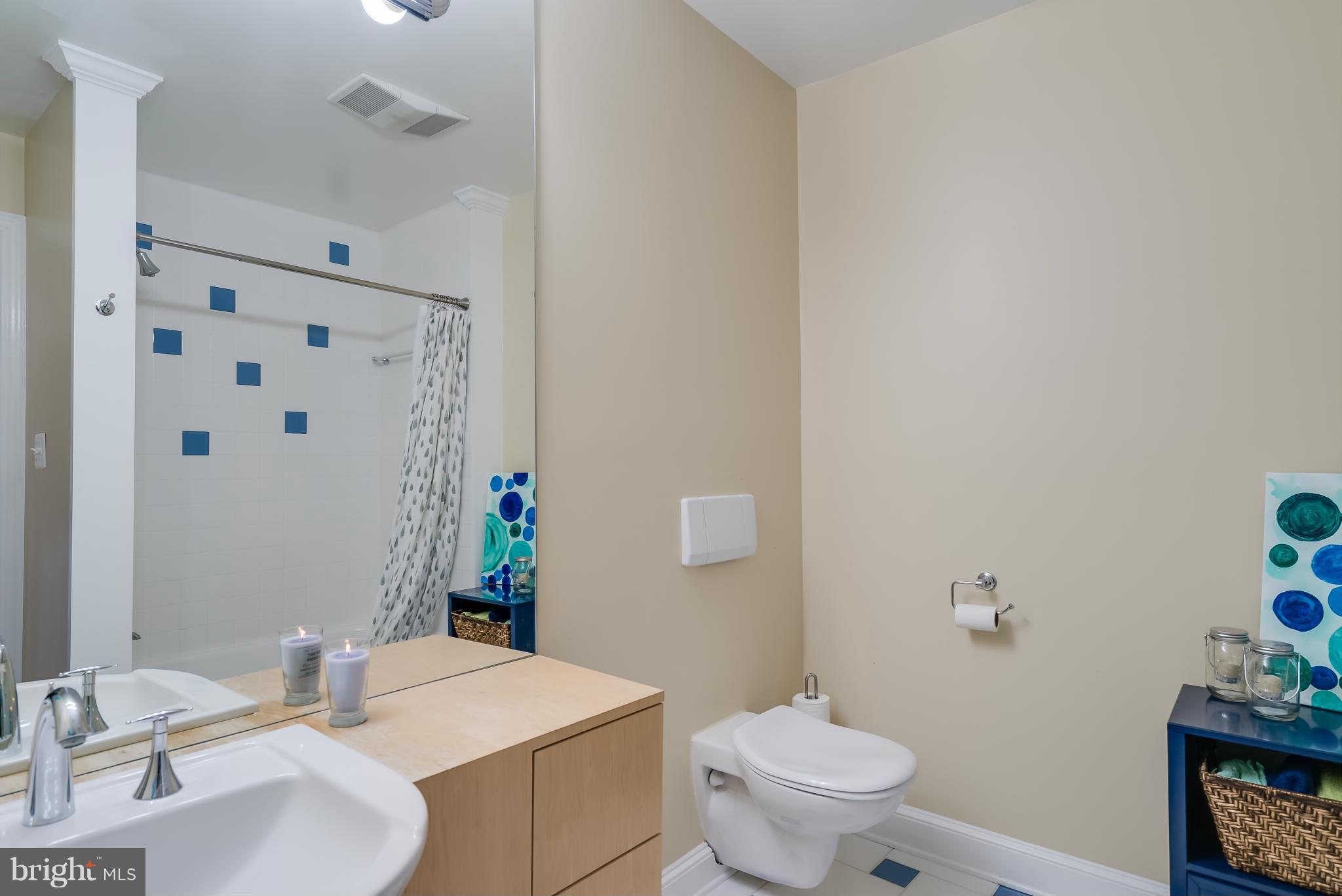 15657 Limestone School Road Leesburg, VA 20176 - Photo 28 of 30 Bathroom on upper level for secondary bedrooms