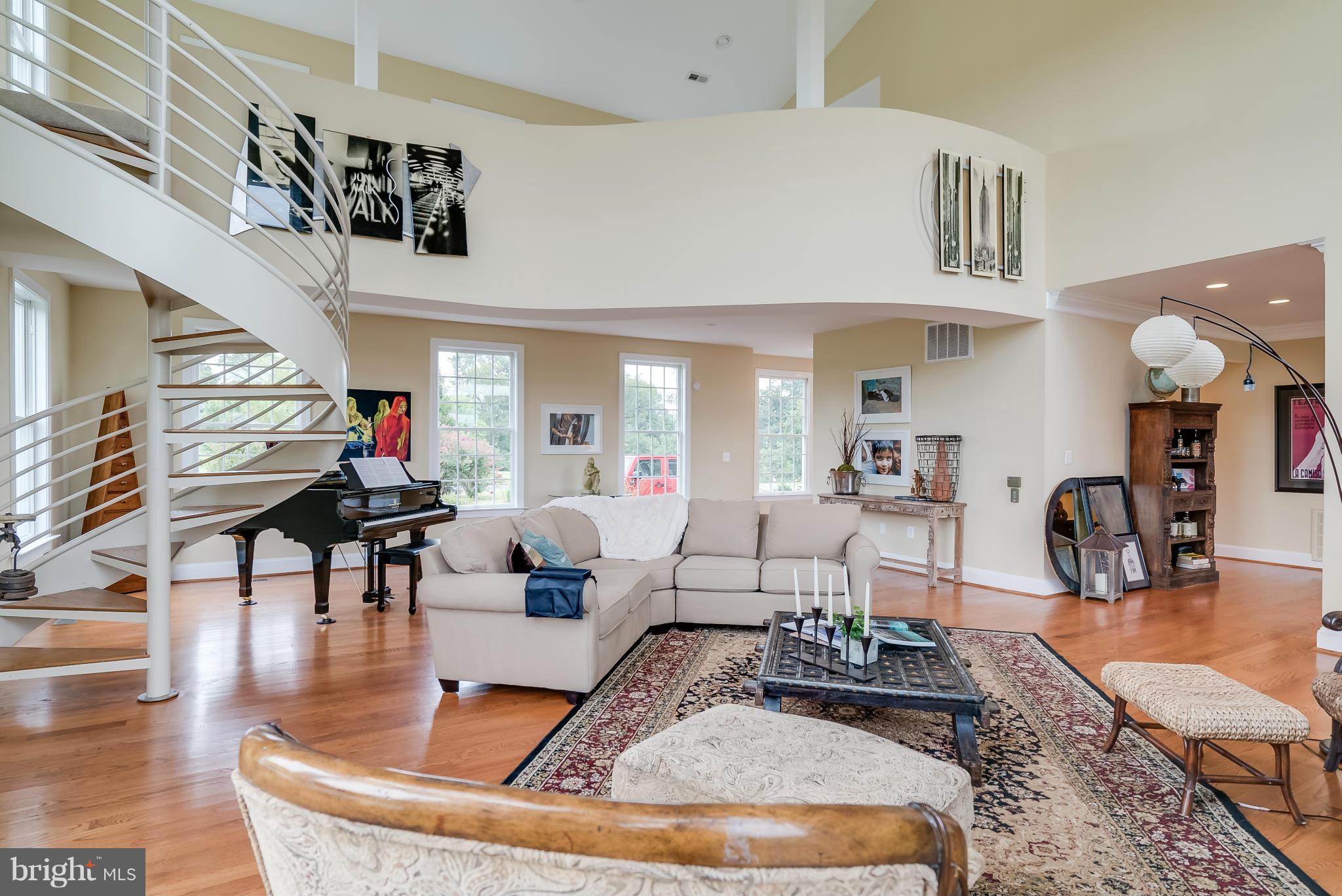15657 Limestone School Road Leesburg, VA 20176 - Photo 9 of 30 Two story great room with soaring ceilings