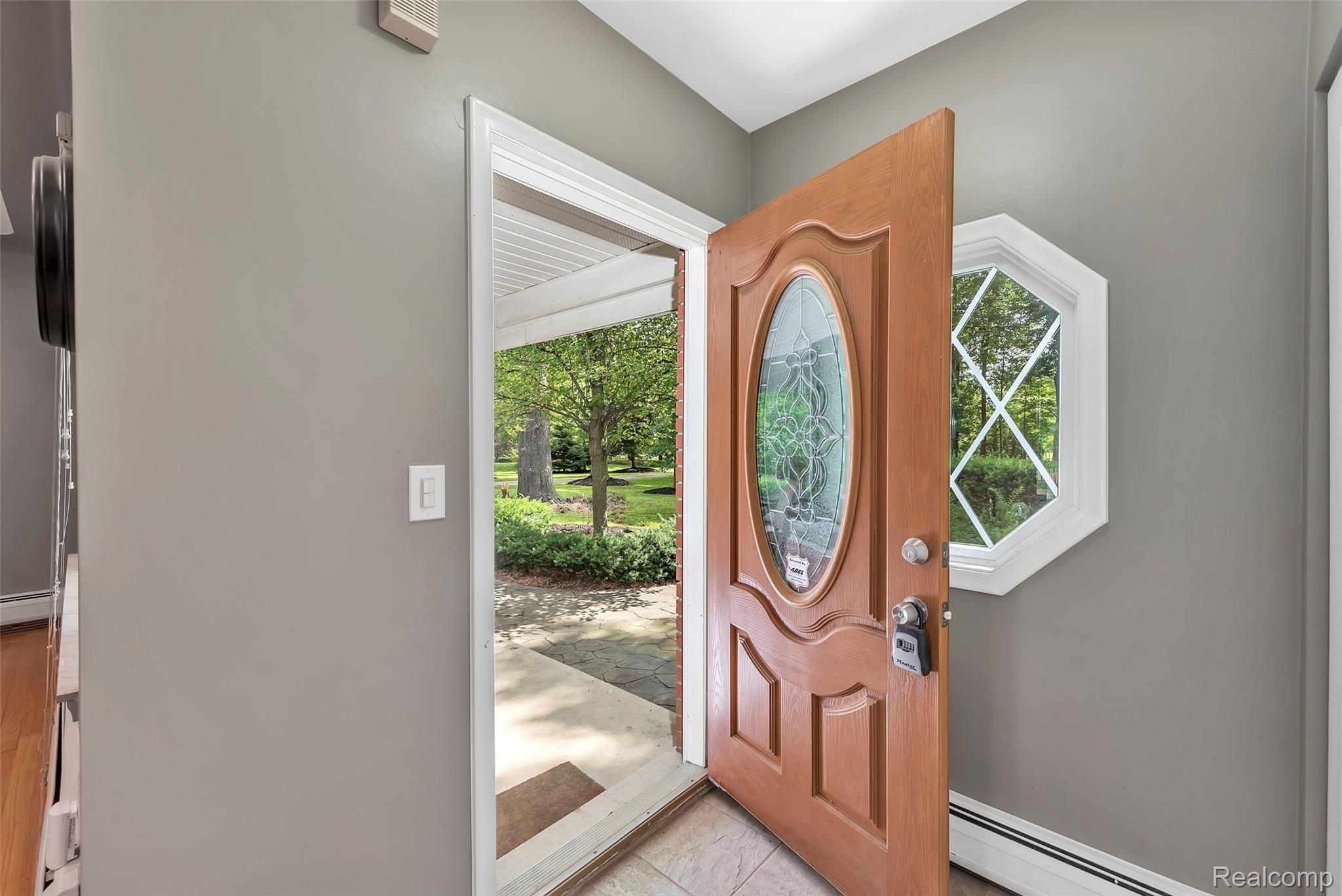 60451 Kunstman Road Ray, MI 48096 - Photo 9 of 39 Jays-Kuntsman-windowstill-17.jpg